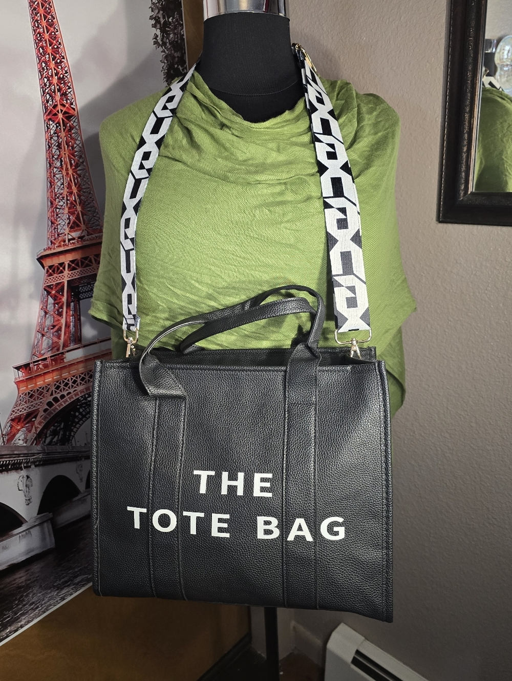 #0577 🧜♀️ NEW Black 'THE TOTE BAG' Boutique 13.5x10.25x5.5 6"Dbl Handle Drop